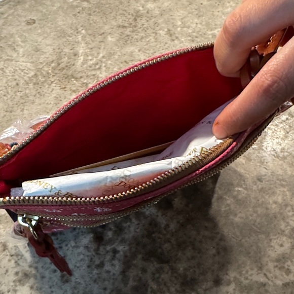 Dooney & Bourke Cardinals baseball Crossbody Bag - Picture 2 of 4